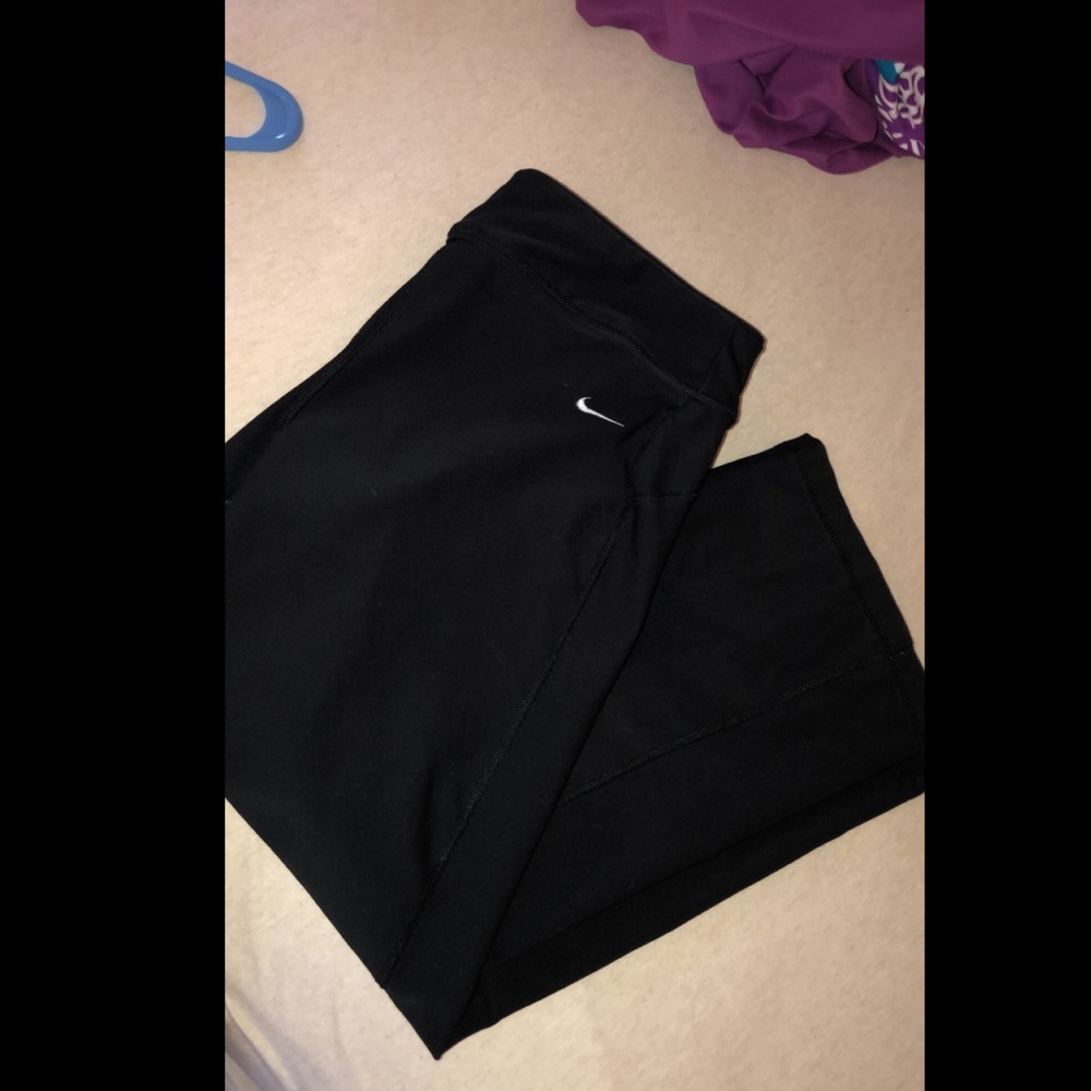 Women’s Nike yoga pants